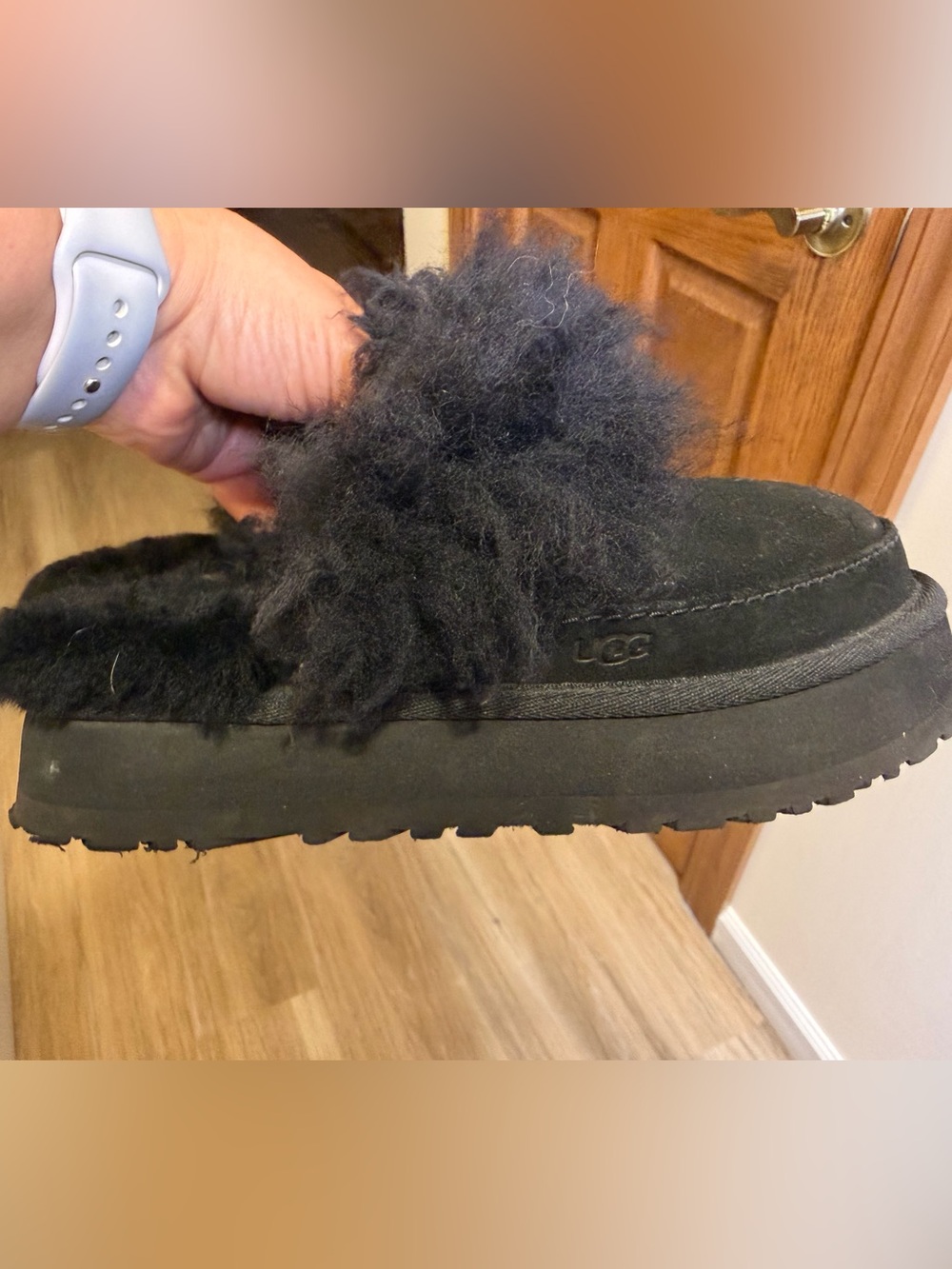 UGG Black Shearling Platform Slide Slippers Women Size 7 NEW